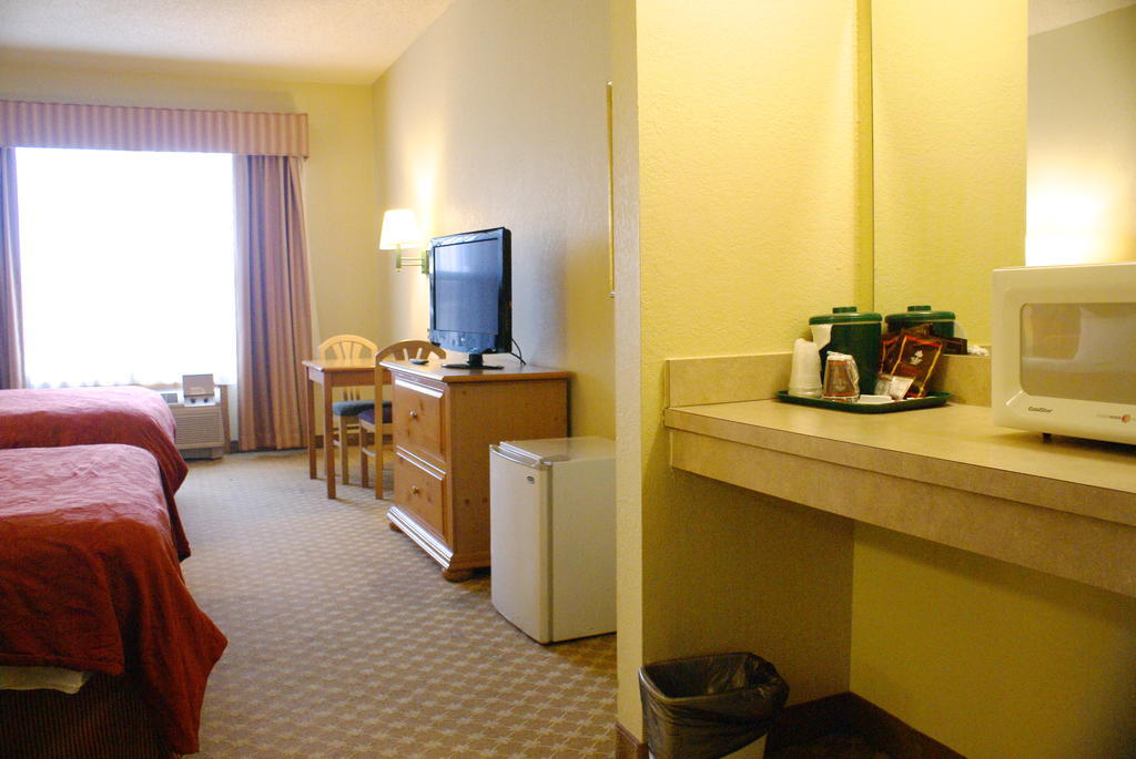 Lexington Inn & Suites Columbus-Polaris Phòng bức ảnh